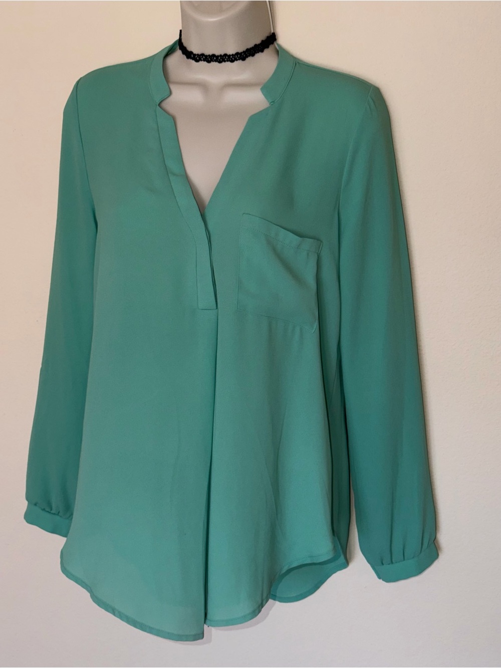 Women's Mint Green V-Neck Long Sleeve Blouse - Picture 5 of 16